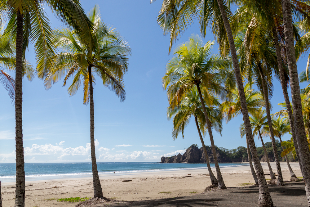 Is it a good investment to buy a house in Costa Rica?