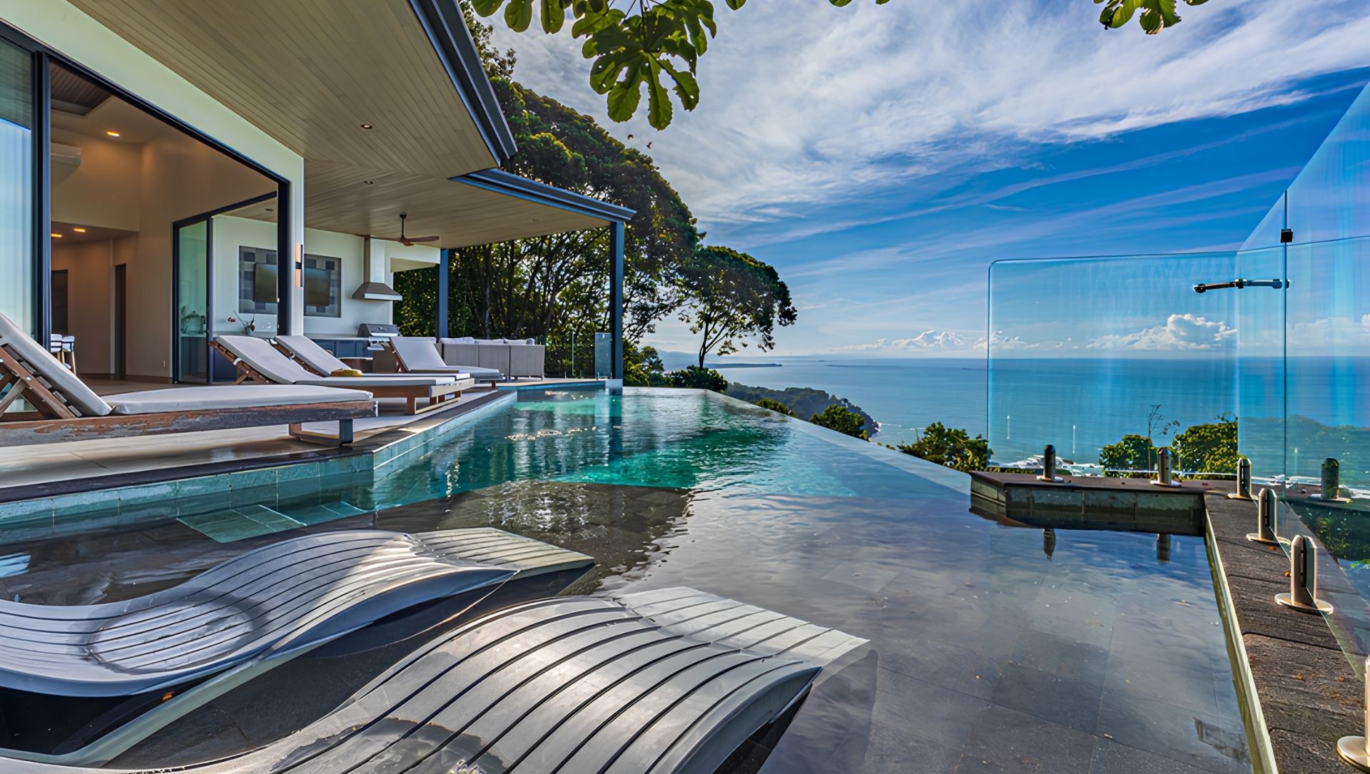 Living on the Nicoya Peninsula, Costa Rica: A Guide for Expats and Property Buyers